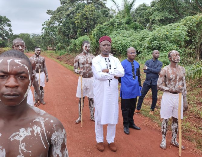Ngoap : SM Frédéric Fouda Fouda porté en triomphe les siens